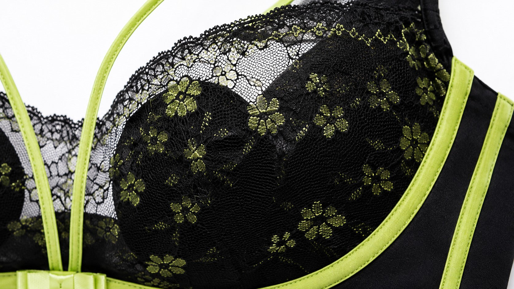 Noir Lace bra